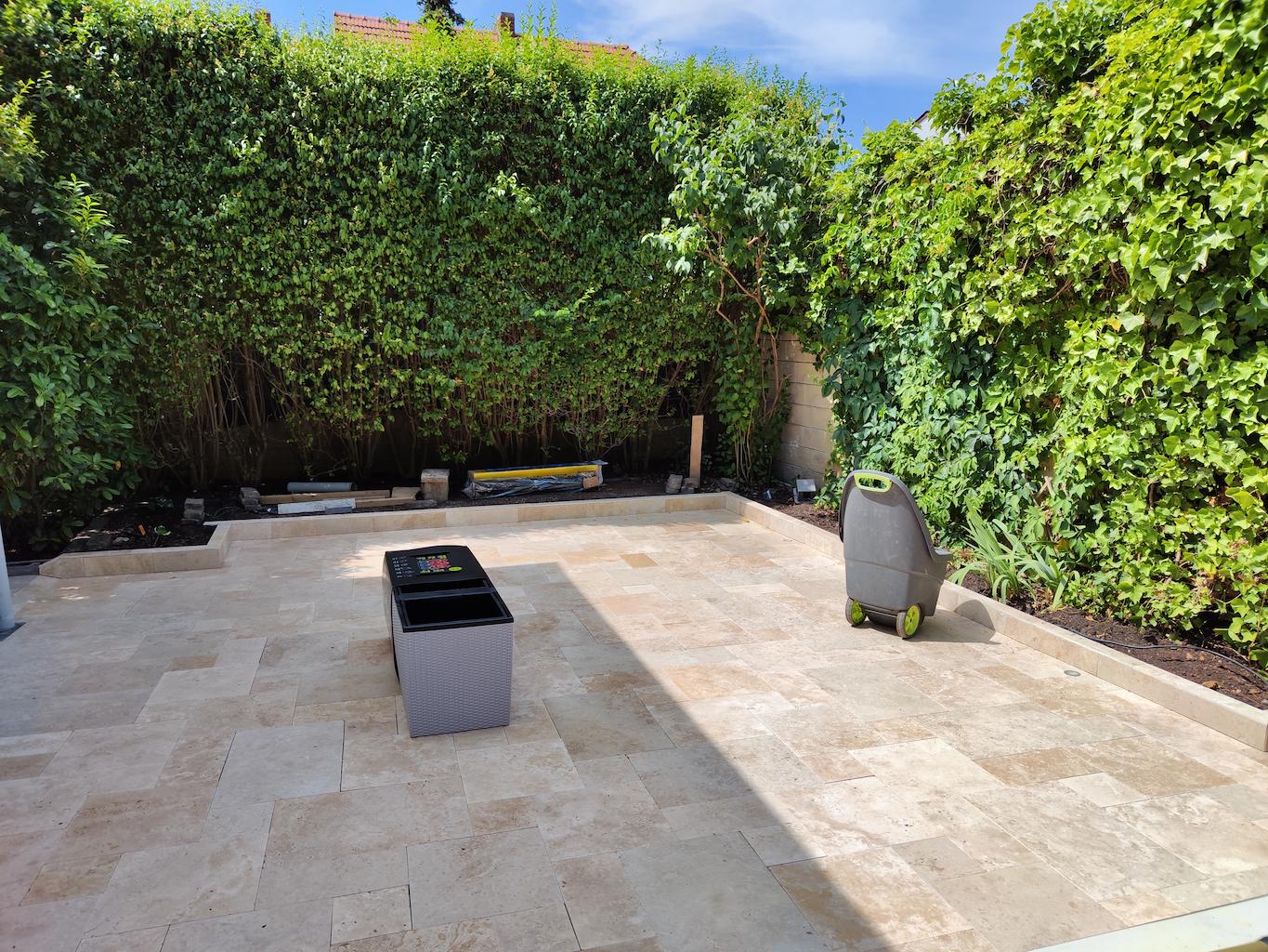 Fertiggstellte Aussenanlage