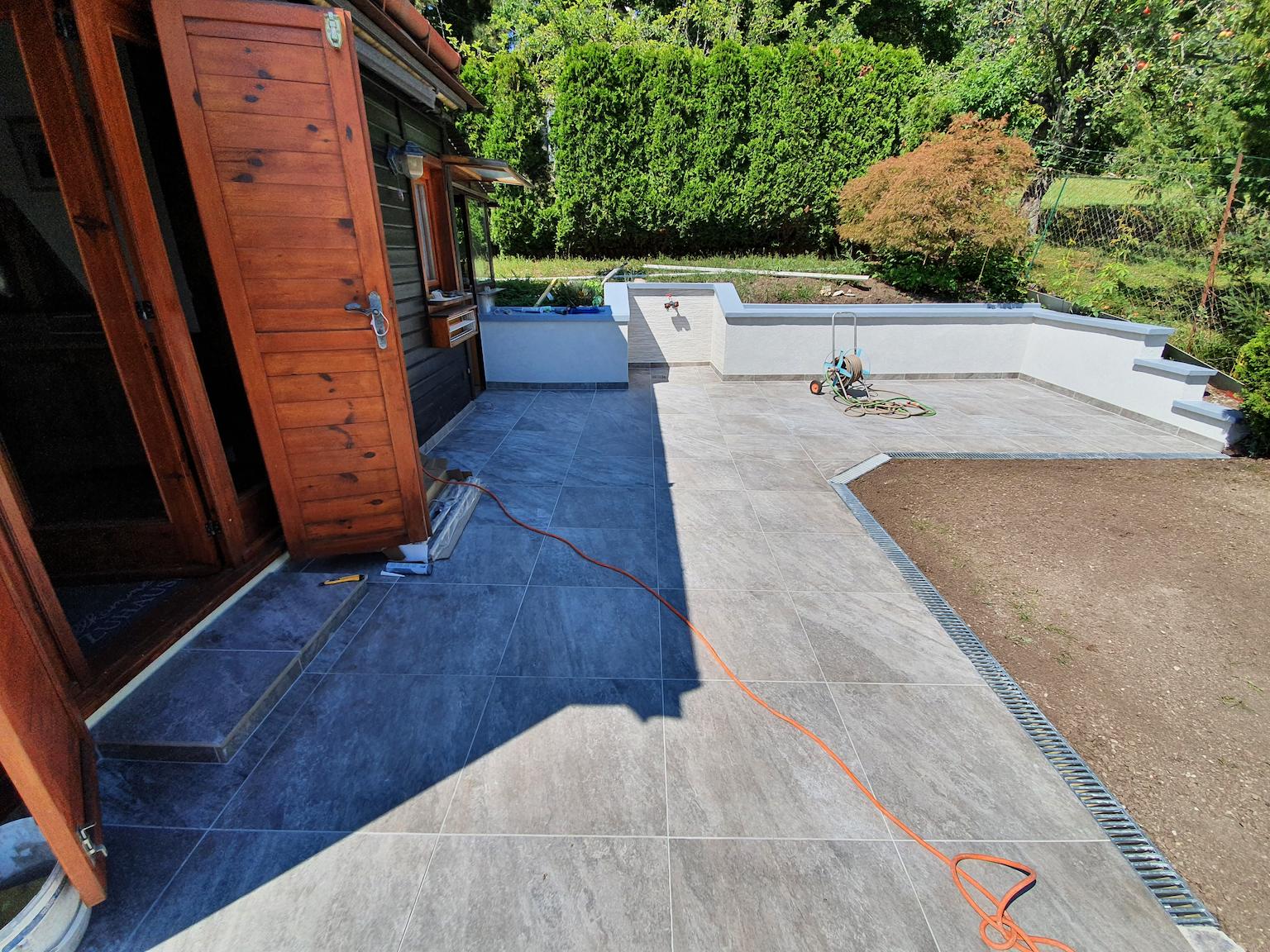 Fertiggstellte Außenanlage